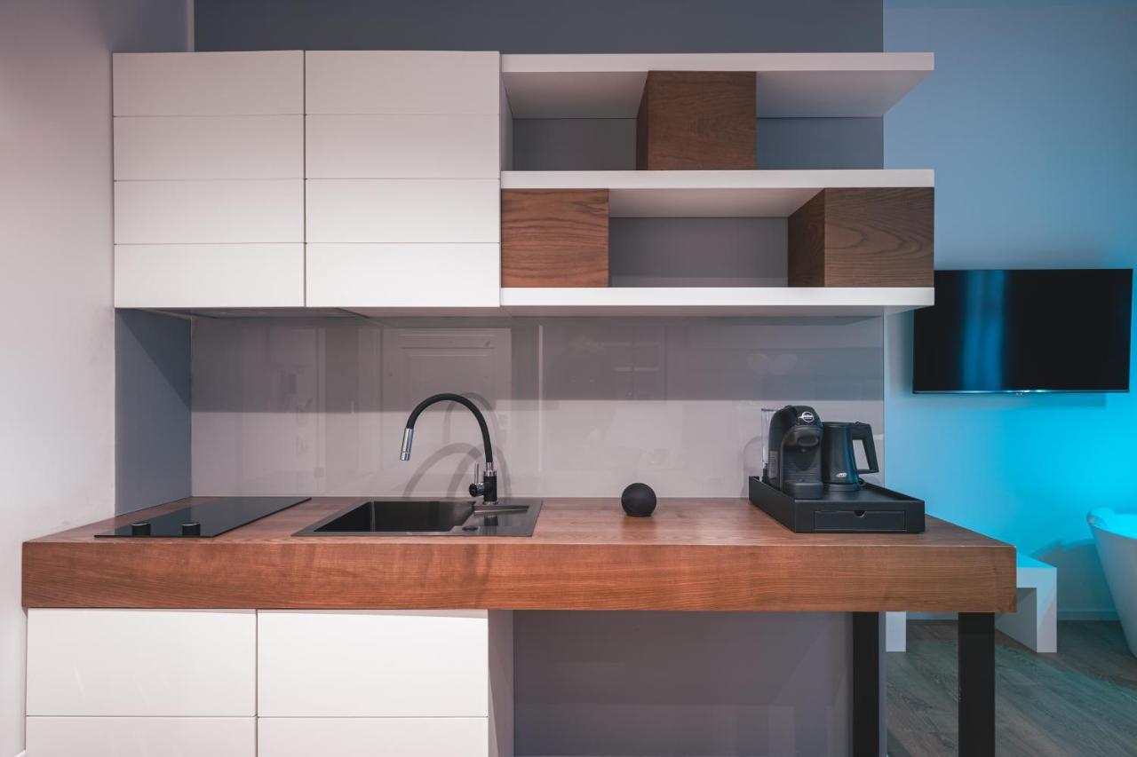 Residenze Chamur- Grattacielo ปาแลร์โม ภายนอก รูปภาพ