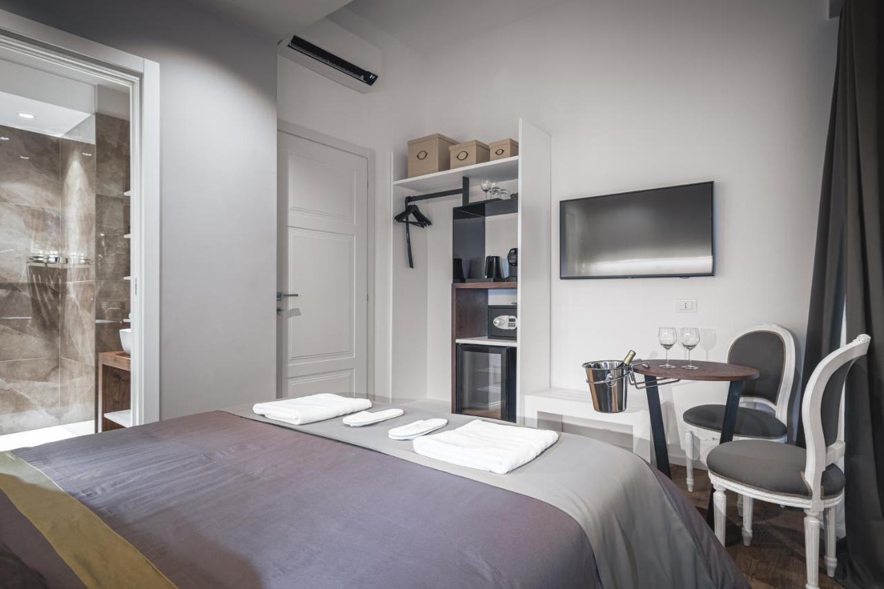 Residenze Chamur- Grattacielo ปาแลร์โม ภายนอก รูปภาพ