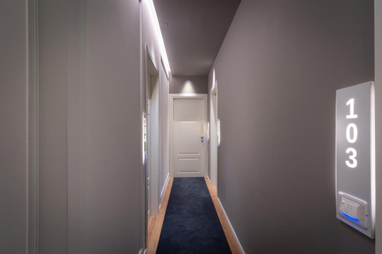 Residenze Chamur- Grattacielo ปาแลร์โม ภายนอก รูปภาพ